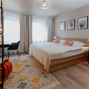2* Hotel Lux