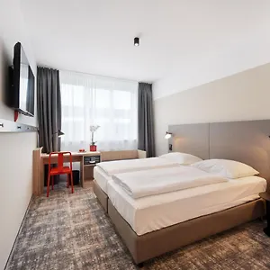 4* Hotell Wyndham Garden Messe